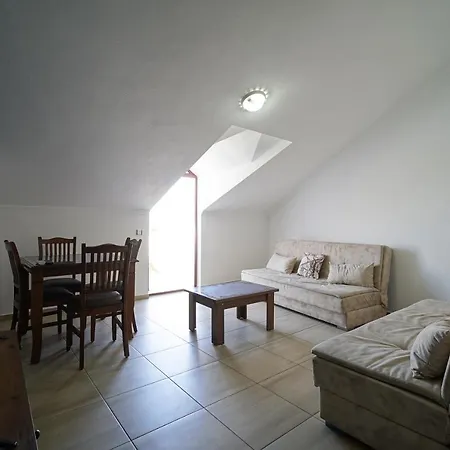 Isik Apartmanhotel 3*